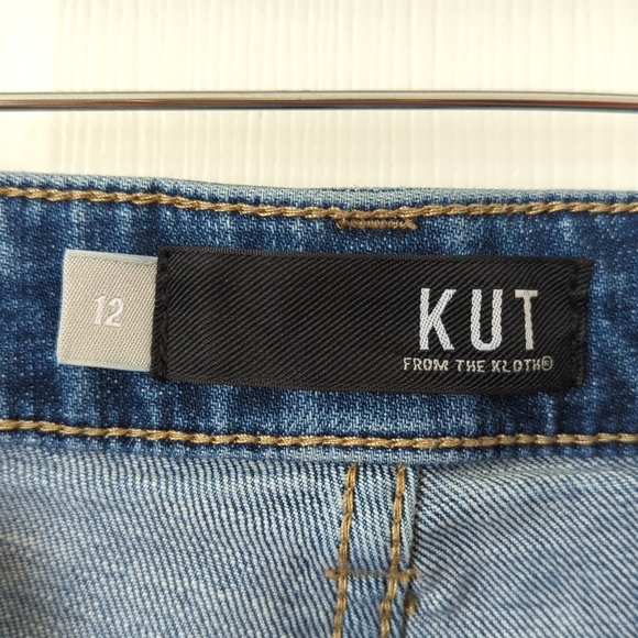 Kut from the Kloth Sophie Medium Wash High Rise Cut Off Denim Bermuda Shorts 12 - Picture 4 of 11